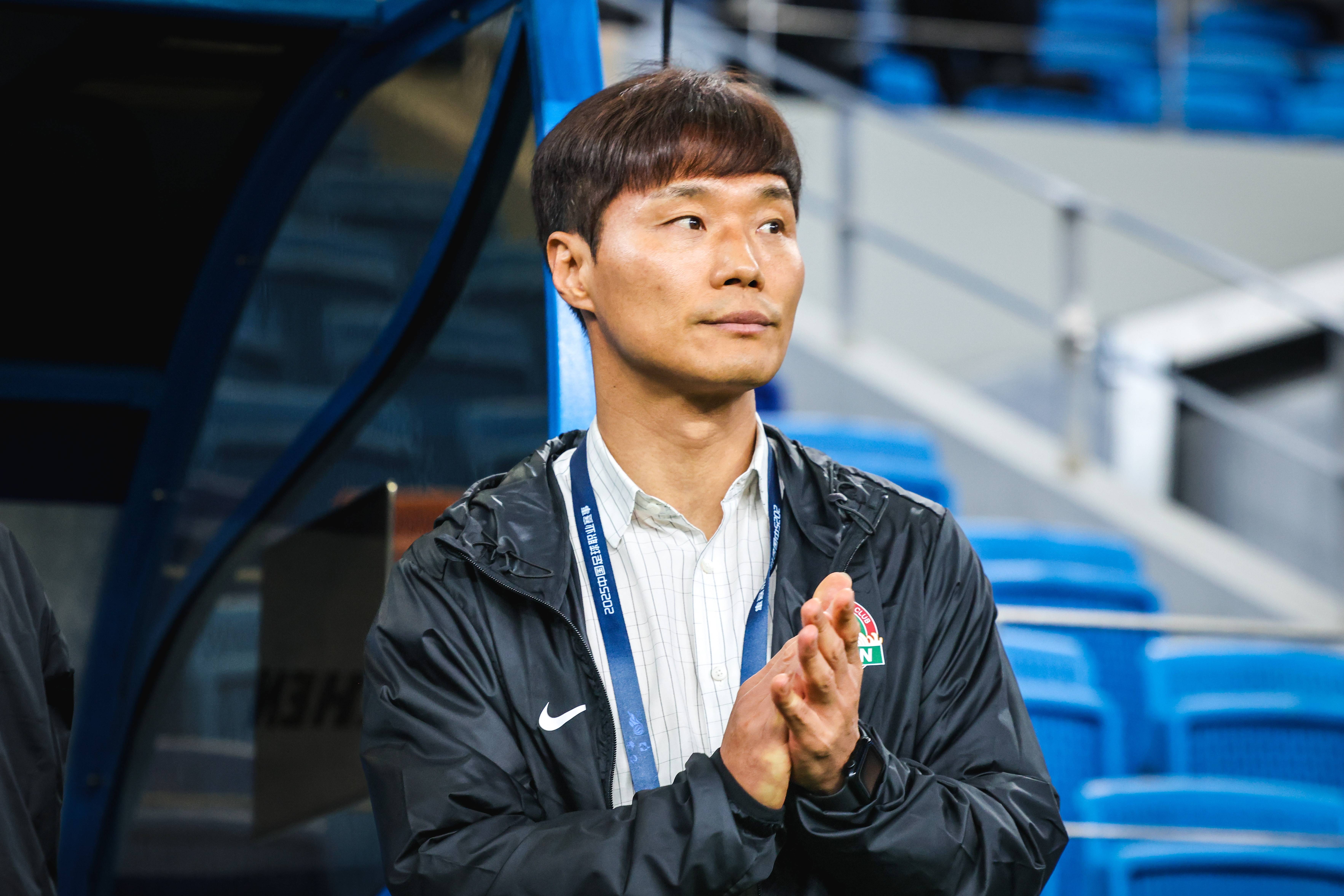 足球报：河南俱乐部高层约谈南基一，启动应急预案优化整改问题