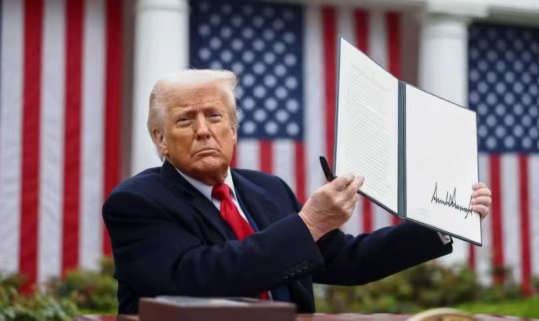 美财长警告话音刚落,中方火速宣布将反制,送给美方8个大字