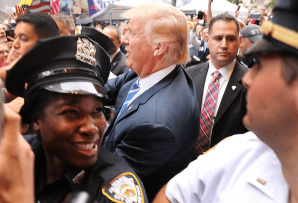 加州打响独立“第一枪”？已经与华盛顿划清界限，50万人被激怒了