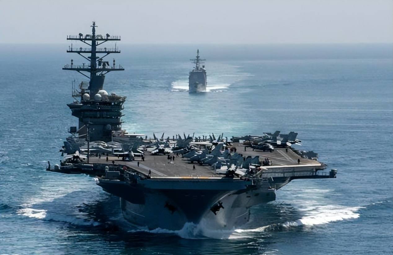 美国大举增兵中东,马科斯愣住了!更没想到解放军在南海干了件事