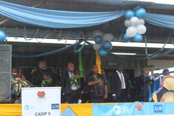 澳官员那个酸：大家只记得中国，可我们也出了钱的