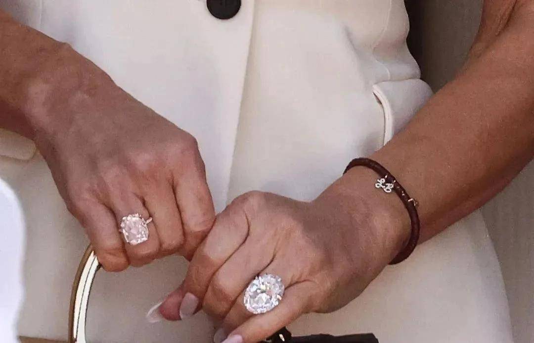 贝索斯的奢华婚礼，终于在“天怒人怨”中秀完了！