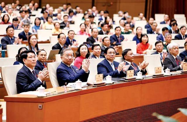 越南“重整江山”，地方政府已裁员2万人