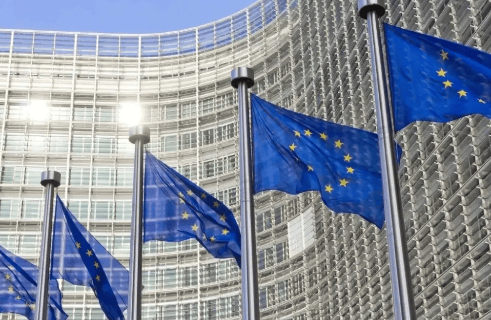 欧盟对华提了三个要求，中方答不答应？我外长直接当面把话挑明