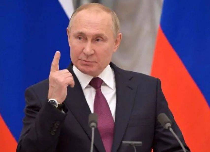 狂轰滥炸5小时，基辅传出巨大爆炸声！普京用行动警告北约：不退