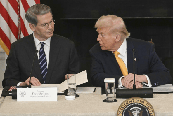 美媒直呼罕见!同一天,3架波音新飞机飞往中国,释放中美新信号