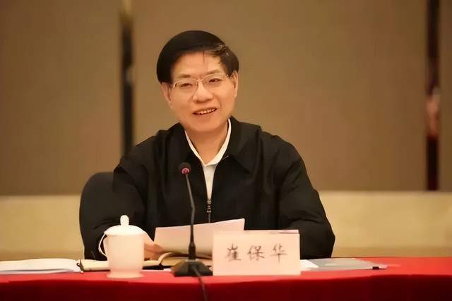 从中央部委到地方“实权虎” 四川原省委常委崔保华被诉 涉工程审批等三领域受贿