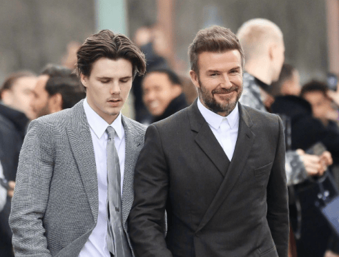 全家开撕!贝克汉姆小儿子发布尖锐言论,三儿子已互相取消关注