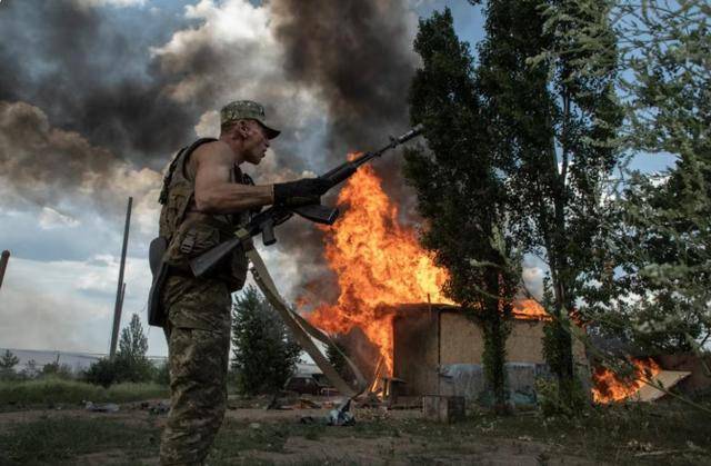 3万美军就位！特朗普对普京翻脸，朝鲜放话：大胆去见，中方也表态了