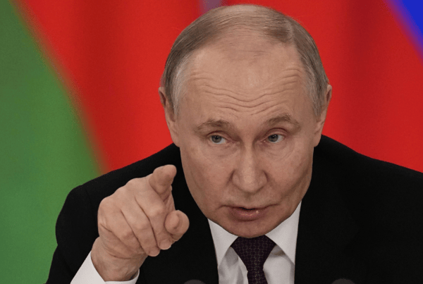 乌克兰收到坏消息，欧洲突然爆发内讧，多国拒绝派兵！泽连斯基下狠手，北约成员遭重创