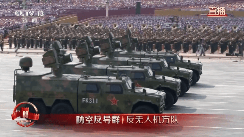 激光武器亮相阅兵场，专家称其不到1秒可摧毁来袭导弹无人机