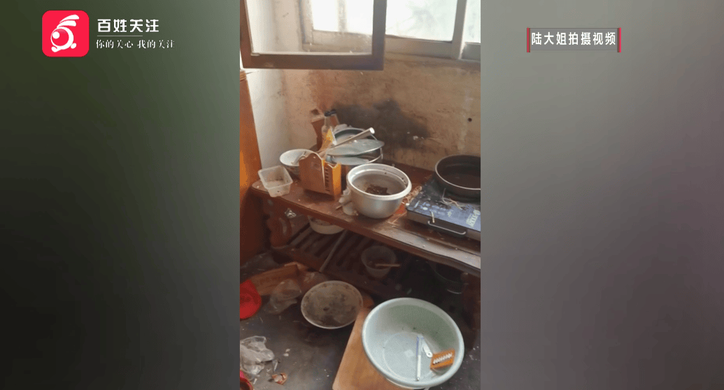 心酸！12岁男孩“独居”贵阳一安置房内，父亲回应：迫于无奈，因为……