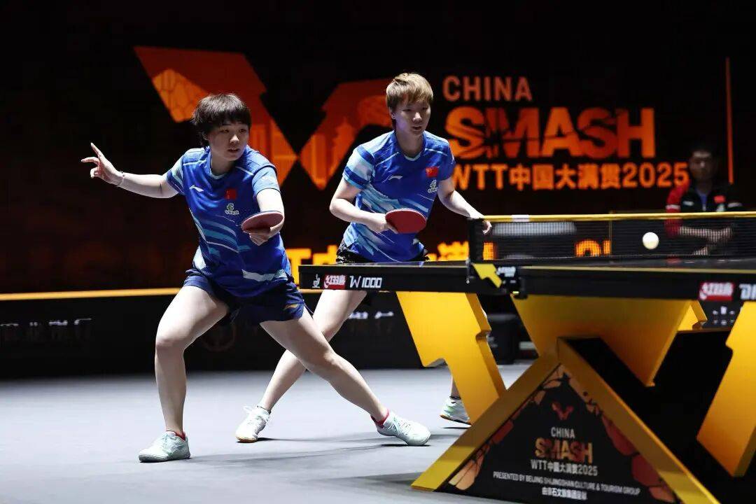 国乒提前锁定混双冠军，男、女双打各有3对进4强 | WTT中国大满贯双打