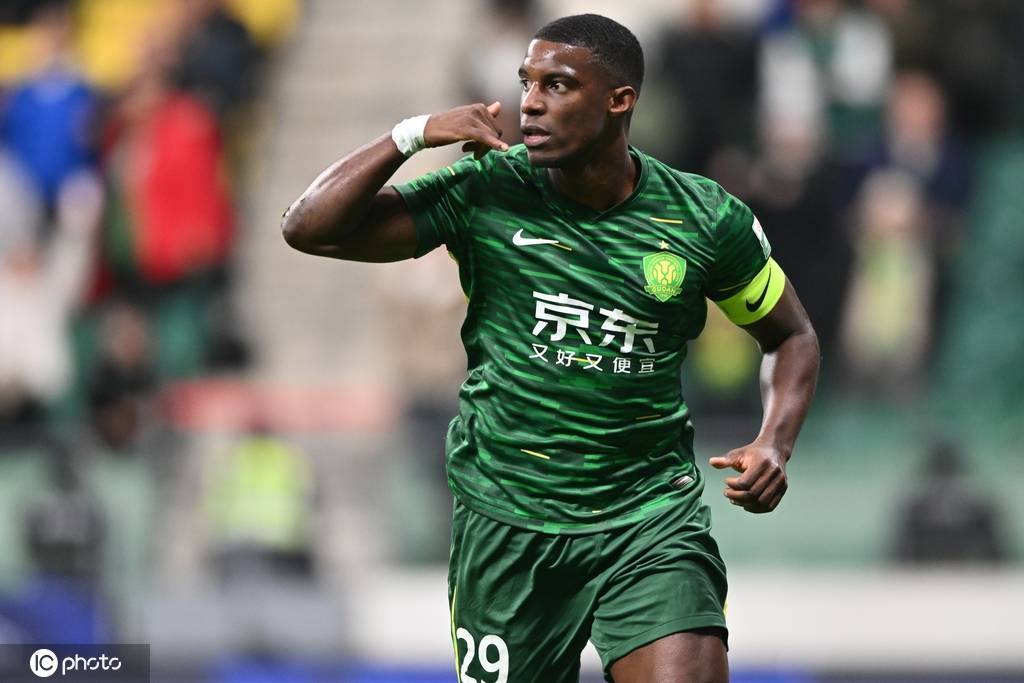 逃离降级区！中超-萨里奇戴帽 海牛4-2逆转送国安两连败